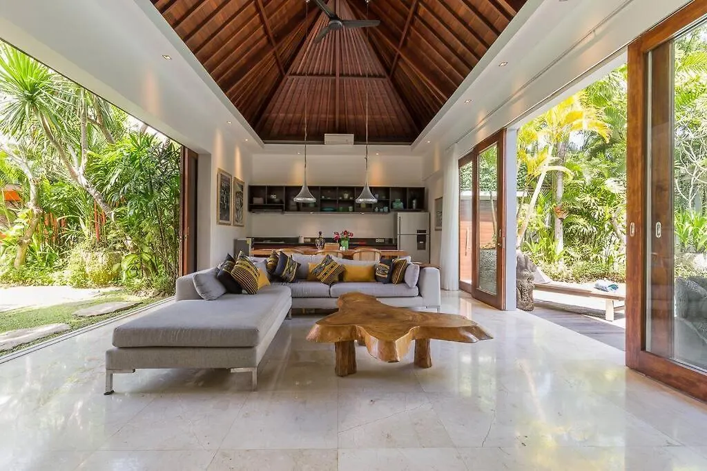 Eshara 21 Our Luxury 5Br Villa Escape And Huge Pool Oberoi Beach Seminyak 0*,  Indonézia